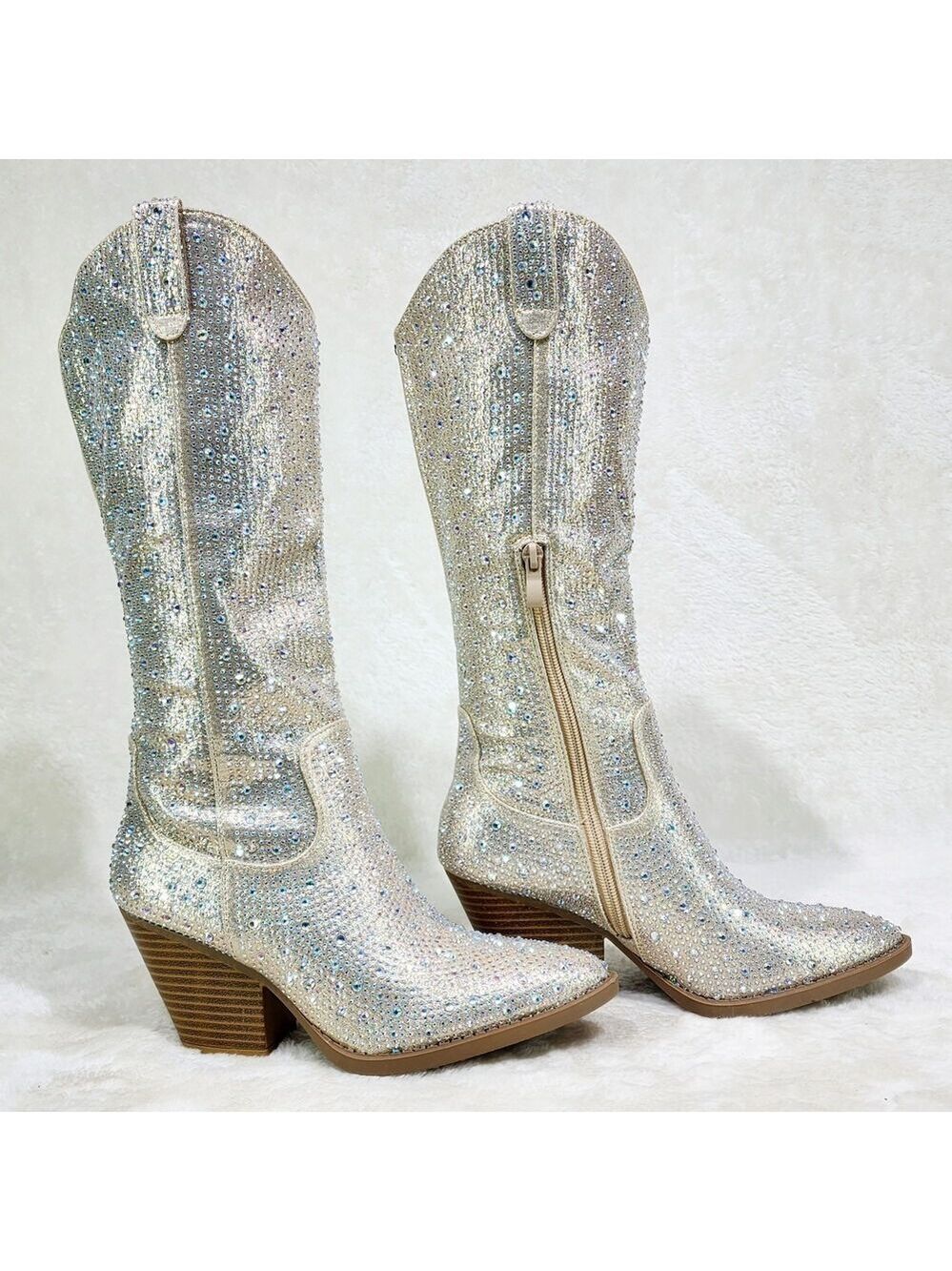 NIB Wild One Glamour Chamagne Gold Rhinestone Glam Country Western Cowgirl Boots